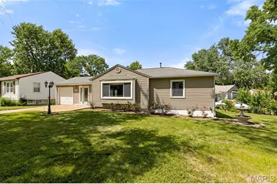 9217 Hallock Drive, Affton, MO 63123 - Photo 3