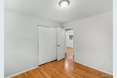 960 N Park Lane, Florissant, MO 63031 - Photo 9