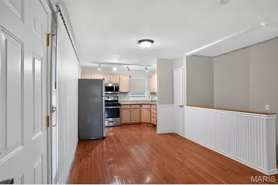 2560 Suffolk Place, Florissant, MO 63033 - Photo 7