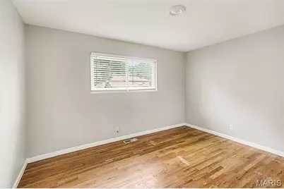 1725 Yaqui Drive, Florissant, MO 63031 - Photo 9
