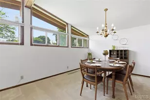 1029 Coffey Ct, Saint Louis, MO 63126 - Photo 9