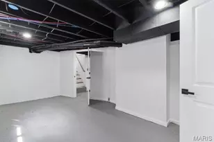 8524 Richard Ave, University City, MO 63132 - Photo 31
