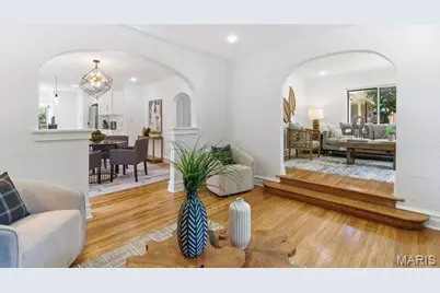 8524 Richard Avenue, University City, MO 63132 - Photo 5
