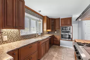 1353 Montevale Ct, Fenton, MO 63026 - Photo 15