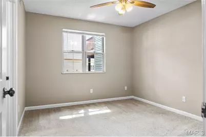 1426 Thrush Place, Saint Louis, MO 63144 - Photo 9