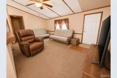 588 Little Mockingbird Lane, Saint Clair, MO 63077 - Photo 5