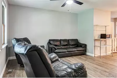 1 Towers Lane, Saint Charles, MO 63304 - Photo 7