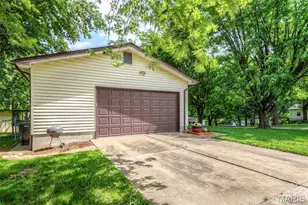 1 Towers Ln, Saint Charles, MO 63304 - Photo 29