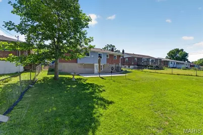 10025 Shapfield Lane, Saint Louis, MO 63123 - Photo 25
