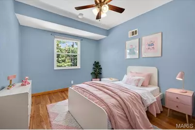 10025 Shapfield Lane, Saint Louis, MO 63123 - Photo 17