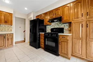 952 Bridgeport Dr, Ballwin, MO 63011 - Photo 15