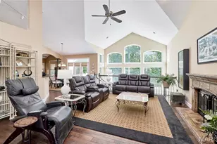 1384 Mallet Hl, Ellisville, MO 63021 - Photo 15