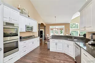 1384 Mallet Hl, Ellisville, MO 63021 - Photo 23