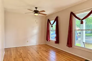 1364 Kingsford Dr, Saint Louis, MO 63031 - Photo 5