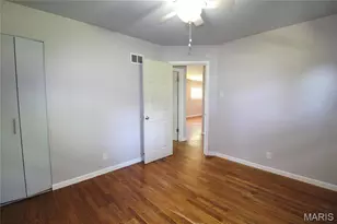 10359 Roscommon Dr, Saint Louis, MO 63123 - Photo 15