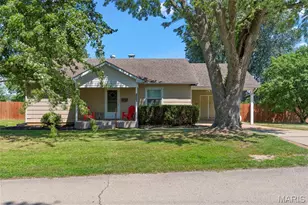 1323 S 5th St, De Soto, MO 63020 - Photo 1