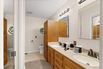 2404 Stoney Brook Drive, O'Fallon, MO 63368 - Photo 31
