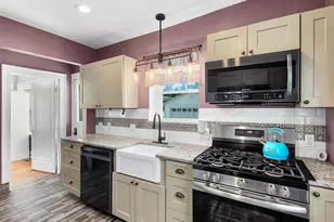 7448 Hillsdale Dr, Saint Louis, MO 63121 - Photo 13