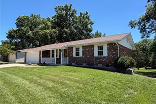 2666 Nahn Dr, Saint Louis, MO 63129 - Photo 5