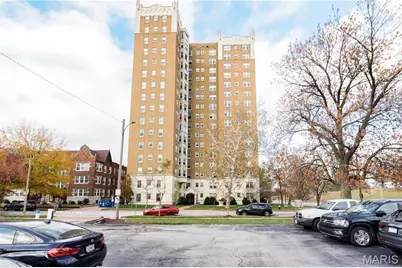 625 S Skinker Boulevard #202, Saint Louis, MO 63105 - Photo 39