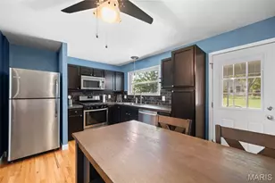 2431 Wesington Dr, Maryland Heights, MO 63043 - Photo 9