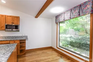 123 Brookside Ct, Saint Louis, MO 63146 - Photo 7