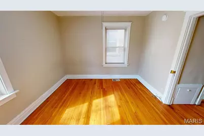 4614 Shenandoah Avenue, Saint Louis, MO 63110 - Photo 11