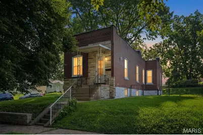 3202 Regal Place, Saint Louis, MO 63139 - Photo 1