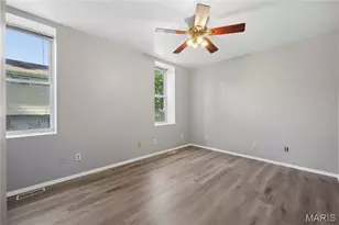 3202 Regal Pl, Saint Louis, MO 63139 - Photo 11