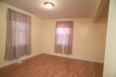 3241 Royalton Avenue, Saint Louis, MO 63114 - Photo 11