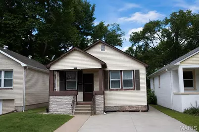 3241 Royalton Avenue, Saint Louis, MO 63114 - Photo 1