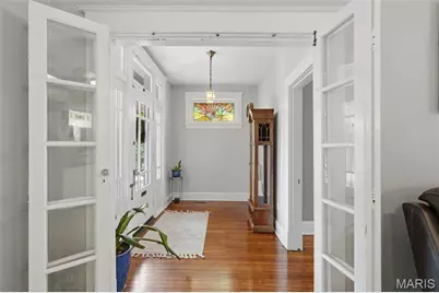 5229 Lisette Avenue, Saint Louis, MO 63109 - Photo 5