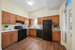 906 Russell Blvd, Saint Louis, MO 63104 - Photo 5