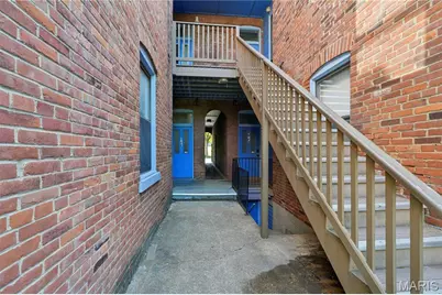 906 Russell Boulevard, Saint Louis, MO 63104 - Photo 19