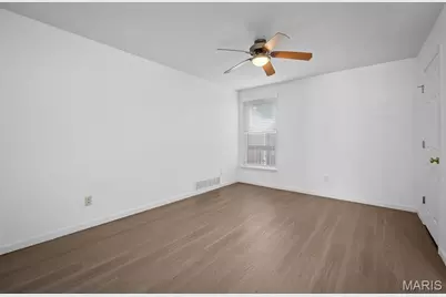 1946 Greenpoint Drive #202, Saint Louis, MO 63122 - Photo 11
