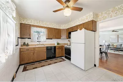 8719 Florence Avenue, Brentwood, MO 63144 - Photo 11