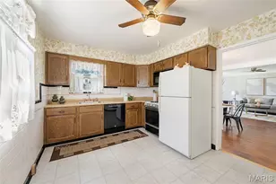8719 Florence Ave, Brentwood, MO 63144 - Photo 11