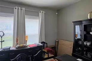 6773 Chamberlain Ave, University City, MO 63130 - Photo 3