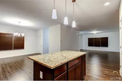 9768 Wilderness Battle Circle, Saint Louis, MO 63123 - Photo 5