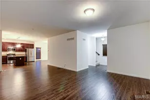 9768 Wilderness Battle Cir, Saint Louis, MO 63123 - Photo 3