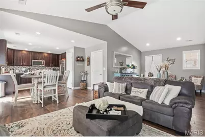 428 Honeysuckle Creek Drive, Wentzville, MO 63385 - Photo 13