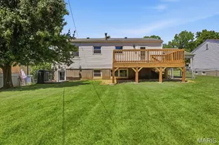 2826 Cherry Point Ln, Maryland Heights, MO 63043 - Photo 37