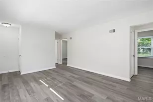 445 Plaza Ave, Ferguson, MO 63135 - Photo 5