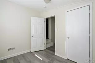 445 Plaza Ave, Ferguson, MO 63135 - Photo 9