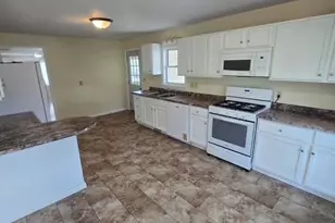 405 W Hanson St, Bowling Green, MO 63334 - Photo 7