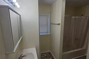 405 W Hanson St, Bowling Green, MO 63334 - Photo 17