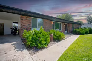 9621 Mesa Dr, Saint Louis, MO 63132 - Photo 17