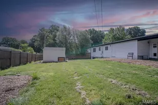 9621 Mesa Dr, Saint Louis, MO 63132 - Photo 21