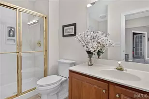 2325 Sterling Pointe Dr, Chesterfield, MO 63005 - Photo 33