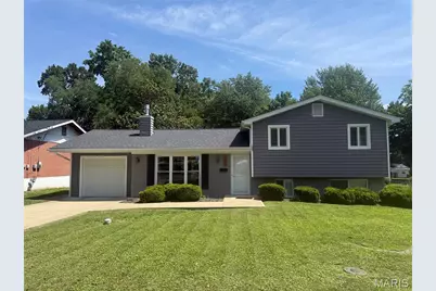 569 Saint Joseph Street, Florissant, MO 63031 - Photo 1